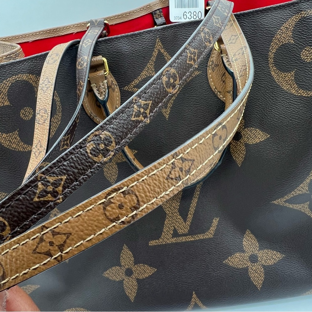 Louis Vuitton Brown Monogram Tote with Red Interior. - Picture 3 of 16